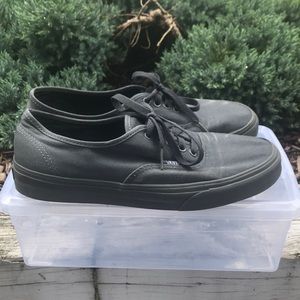 Men’s Vans Authentic, colorway no longer available